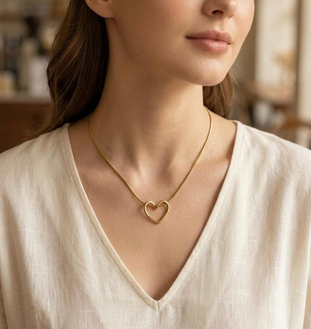 Elegant Heart Necklace Pendant – Timeless Romantic Jewelry for Women & Girls ❤️✨