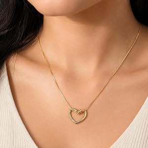 Elegant Heart Necklace Pendant – Timeless Romantic Jewelry for Women & Girls ❤️✨