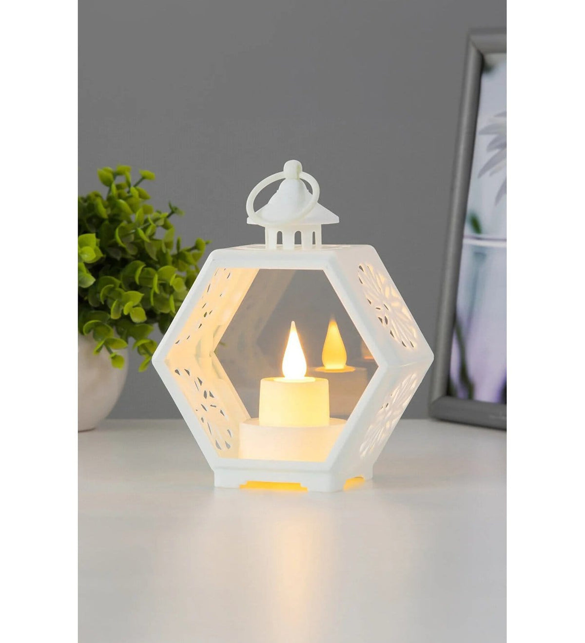 ELEGANT HEXAGON CANDLE LANTERN
